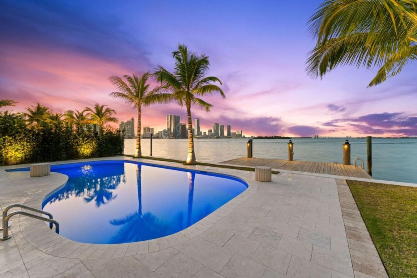 Miami Waterfront Villa w/ Pool, Spa & Sunset Views gallery image 1