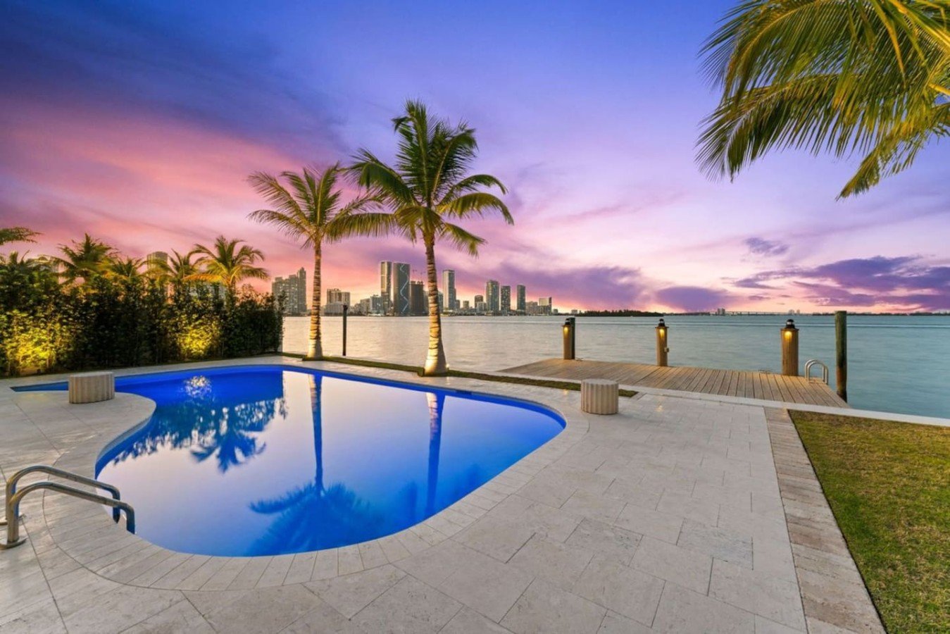 Miami Waterfront Villa w/ Pool, Spa & Sunset Views