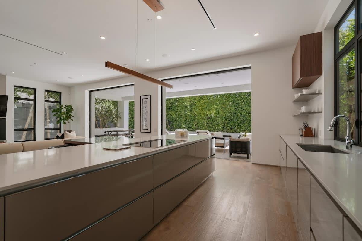 Villa Croft | Beverly Hills Luxury Hideaway gallery image 9