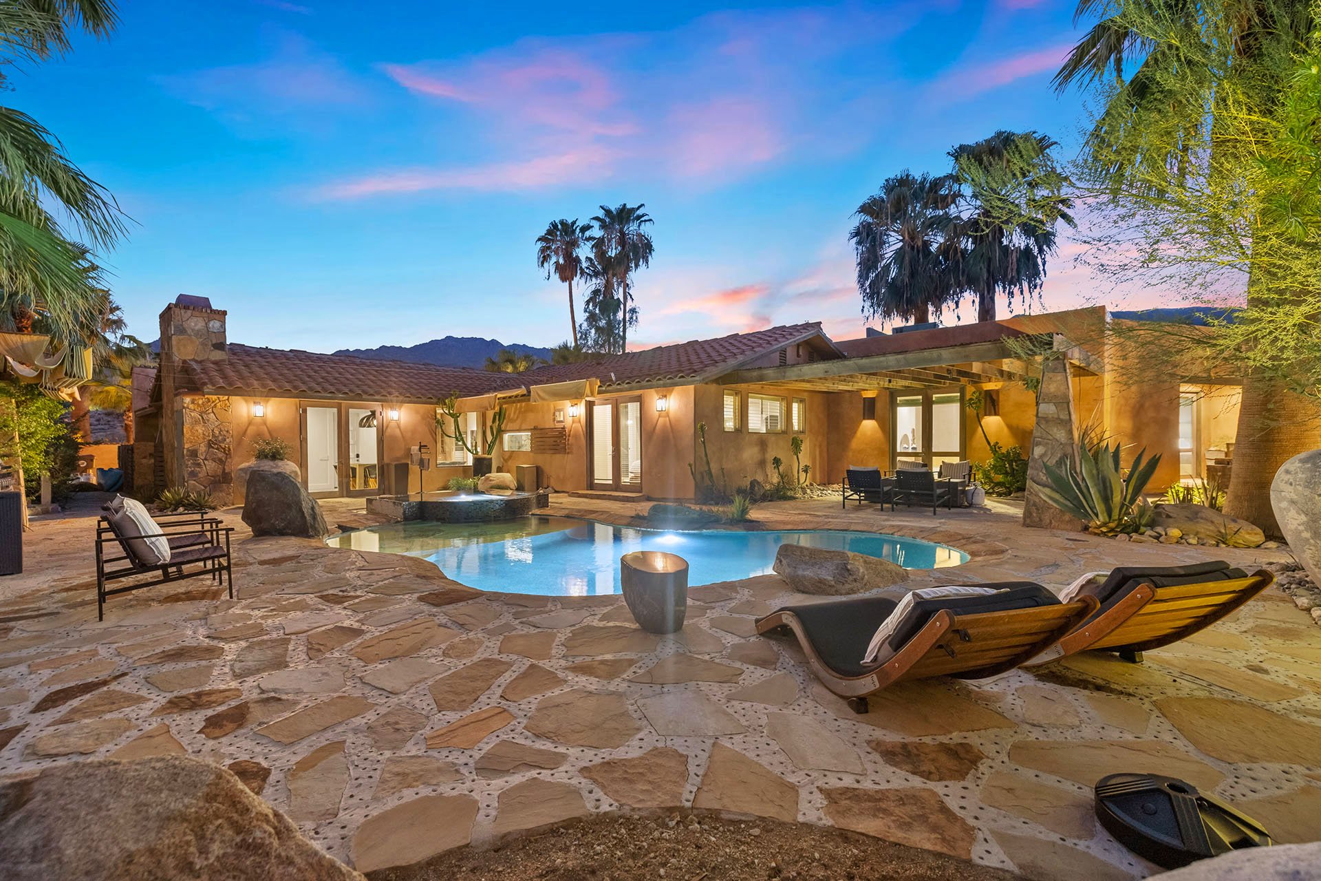Jaguar Villa