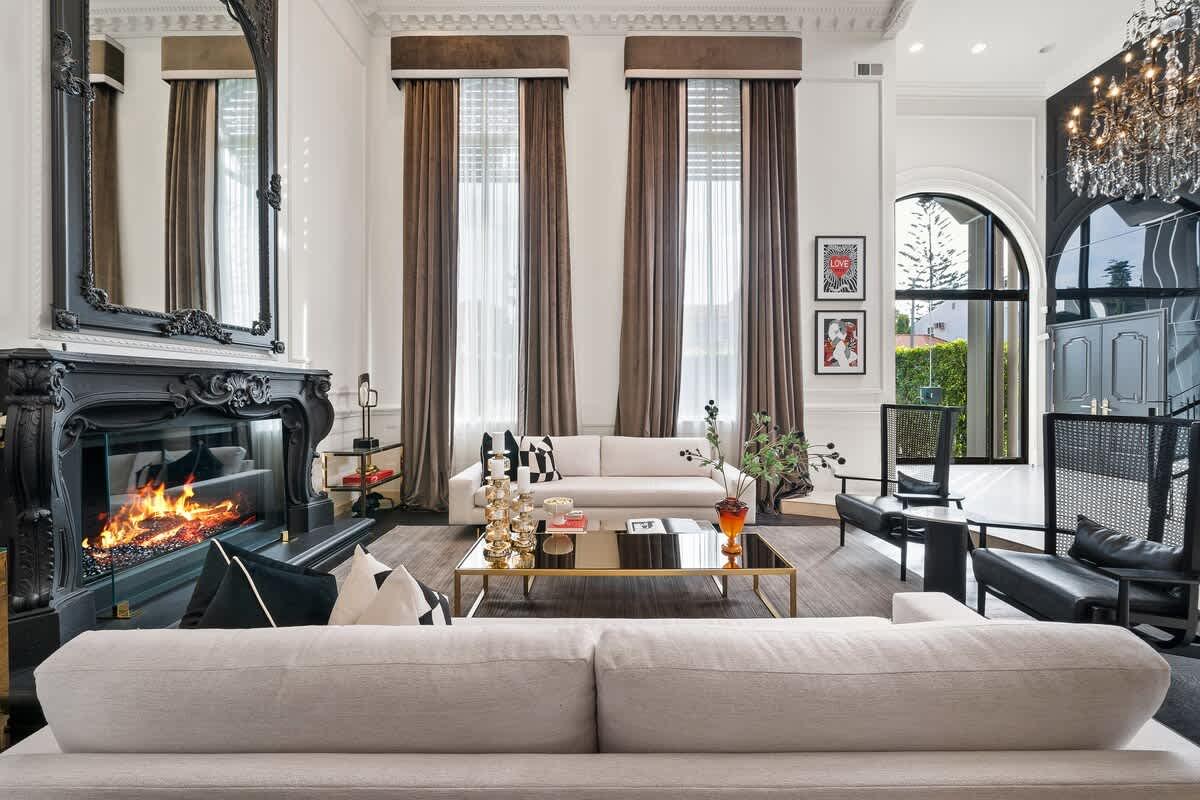 Olympia Luxe Estate gallery image 3