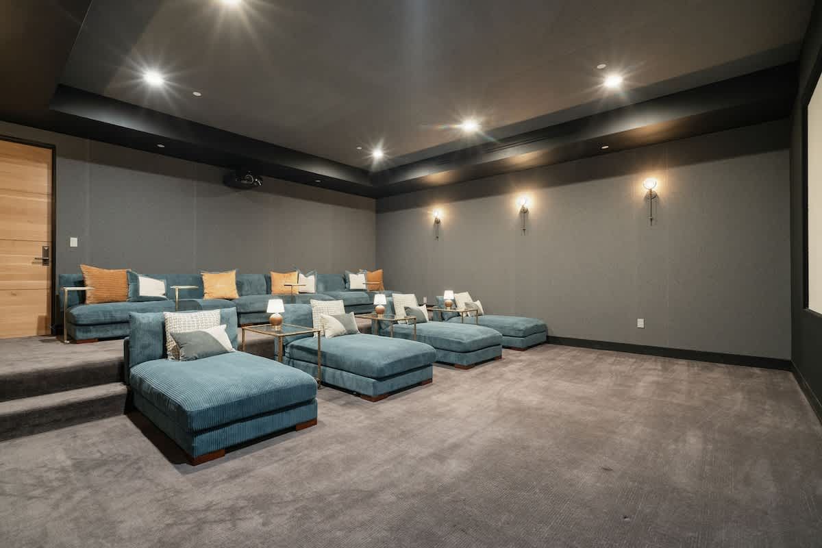 Villa de Gaia | Beverly Hills Private Oasis gallery image 3