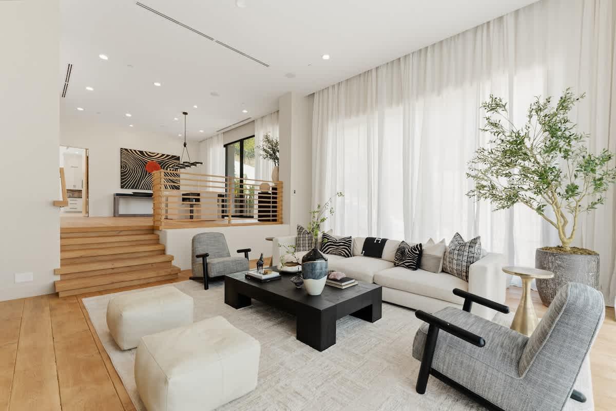 Villa de Gaia | Beverly Hills Private Oasis gallery image 2